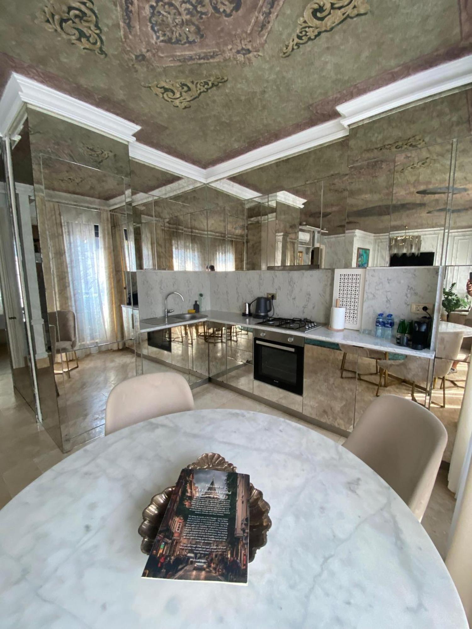 Ab Residences -Cihangir Luxury Antique Apartment Istanbul Eksteriør billede